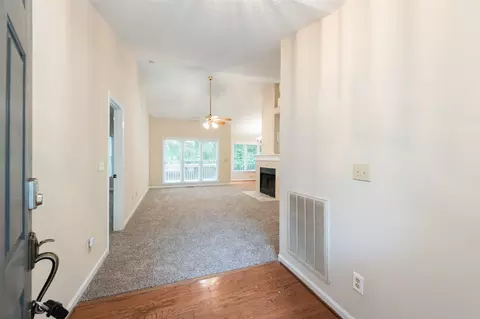 406 Chadbourne Dr, Durham, NC 27703 photo 8