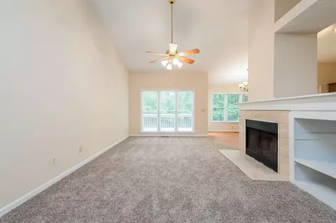 406 Chadbourne Dr, Durham, NC 27703 photo 4