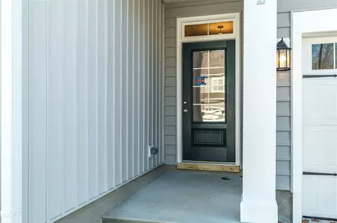 302 Silverhawk Ln, Durham, NC 27703 photo 2
