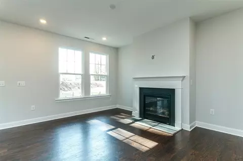 302 Silverhawk Ln, Durham, NC 27703 photo 9