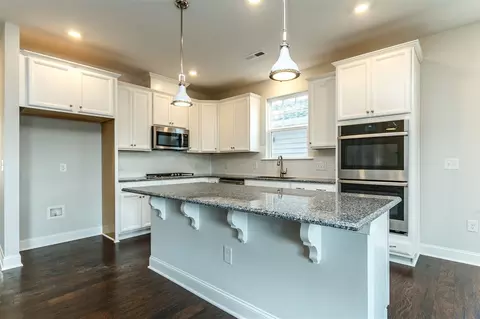 302 Silverhawk Ln, Durham, NC 27703 photo 4