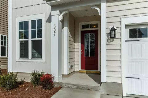 307 Silverhawk Ln, Durham, NC 27703 photo 3