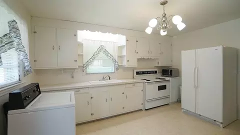 2826 Glover Rd, Durham, NC 27703 photo 5
