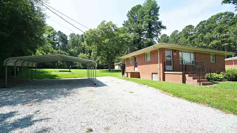 2826 Glover Rd, Durham, NC 27703 photo 2