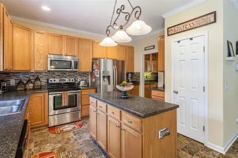 102 Roan Dr, Garner, NC 27529 photo 11