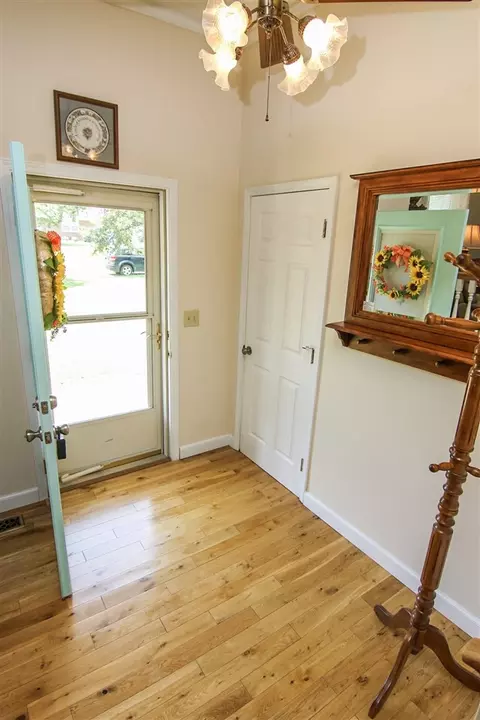 101 Cedar St, Dudley, NC 28333 photo 4