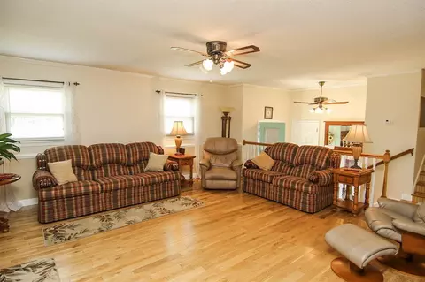 101 Cedar St, Dudley, NC 28333 photo 7