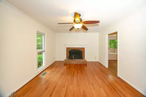 19 Lynbrook Cir, Durham, NC 27712 photo 8