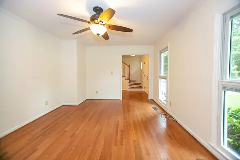 19 Lynbrook Cir, Durham, NC 27712 photo 10