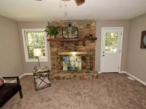 2804 Fox Dr, Durham, NC 27712 photo 5