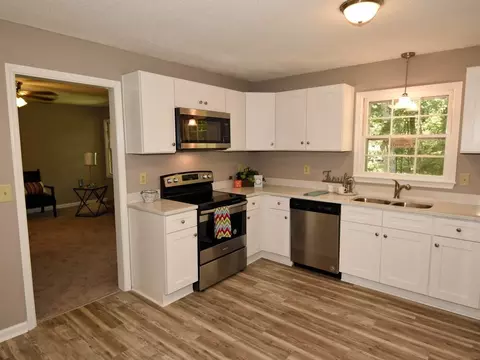 2804 Fox Dr, Durham, NC 27712 photo 9