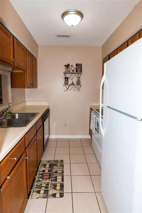 76 Stone Hill Ct, Durham, NC 27704 photo 20