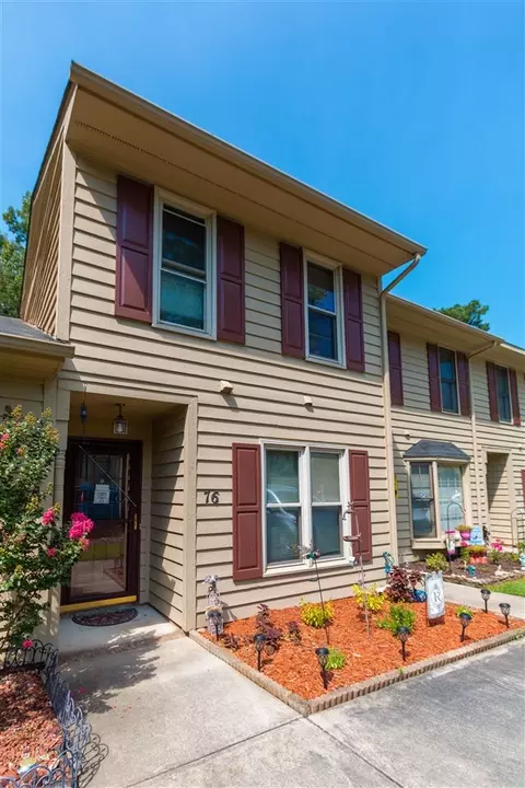 76 Stone Hill Ct, Durham, NC 27704 photo 2