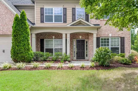 137 Windrush Ln, Durham, NC 27703 photo 2