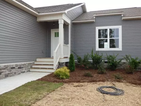 32 Ada Cir, Selma, NC 27576 photo 2