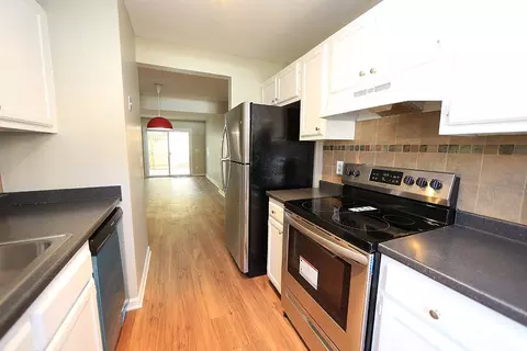 113 Assembly Ct, Cary, NC 27511 photo 3