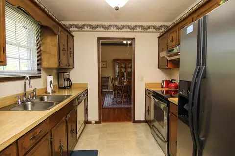 135 Ormond Ln, Selma, NC 27576 photo 10