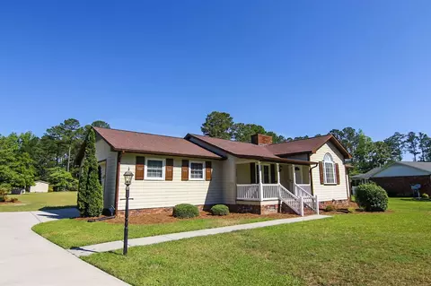 135 Ormond Ln, Selma, NC 27576 photo 2