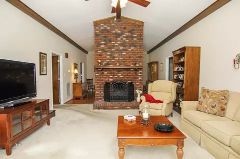 135 Ormond Ln, Selma, NC 27576 photo 4