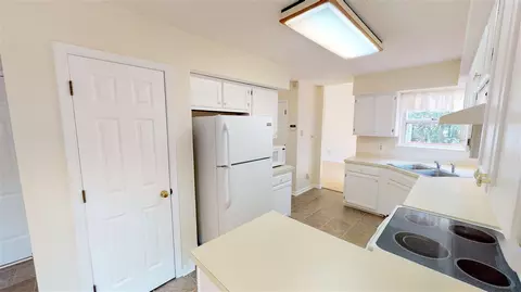 6 Indian Head Ct, Durham, NC 27703 photo 9