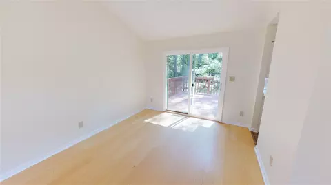 6 Indian Head Ct, Durham, NC 27703 photo 6