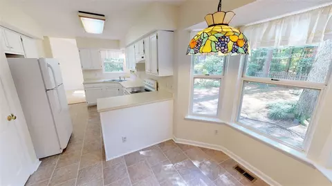 6 Indian Head Ct, Durham, NC 27703 photo 11