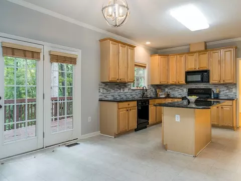 307 Tecumseh Ct, Cary, NC 27513 photo 12