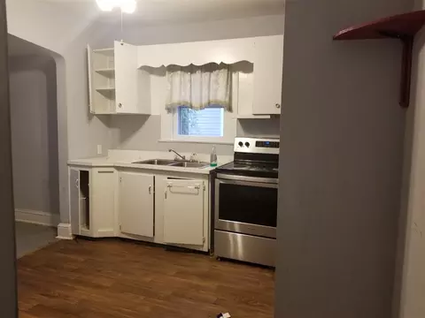 806 N Driver St, Durham, NC 27703 photo 4