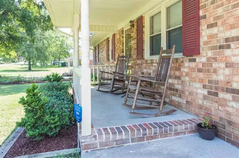 2555 Ardsley Dr, Durham, NC 27704 photo 3