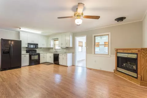 2555 Ardsley Dr, Durham, NC 27704 photo 9