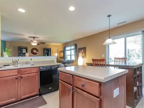 3 Duck Pond Ct, Durham, NC 27703 photo 6