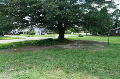 101 N Herring St, Pine Level, NC 27568 photo 9