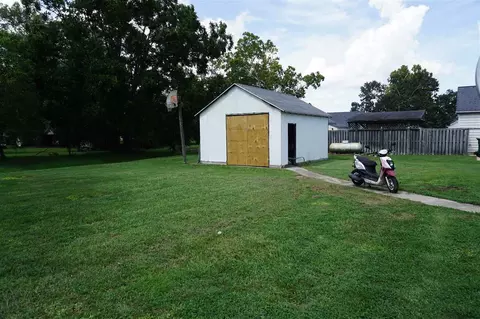 101 N Herring St, Pine Level, NC 27568 photo 6