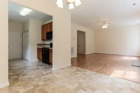 1104 Golden Eagle Dr, Durham, NC 27704 photo 9