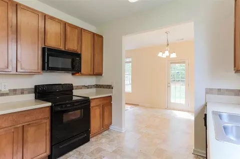 1104 Golden Eagle Dr, Durham, NC 27704 photo 12