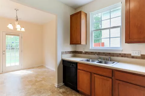 1104 Golden Eagle Dr, Durham, NC 27704 photo 11