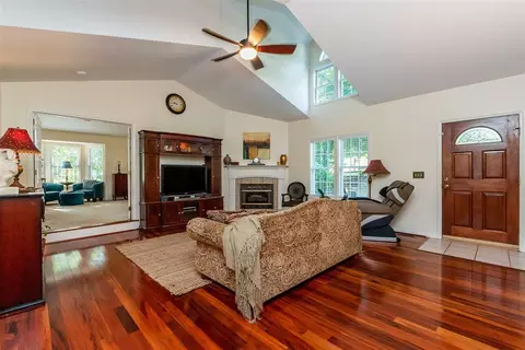 552 Margaret Pl, Garner, NC 27529 photo 5