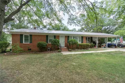1521 S Main St, Wake Forest, NC 27587 photo 2
