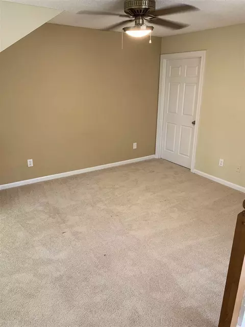 6041 Epping Forest Dr, Raleigh, NC 27613 photo 9