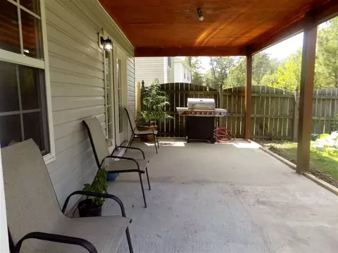 801 Pebblestone Dr, Durham, NC 27703 photo 18