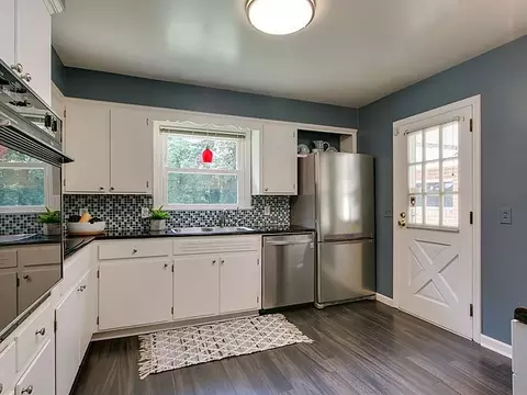 2300 Whitley Dr, Durham, NC 27707 photo 9