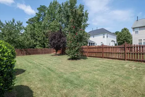 4811 Mistletoe Ln, Durham, NC 27703 photo 8