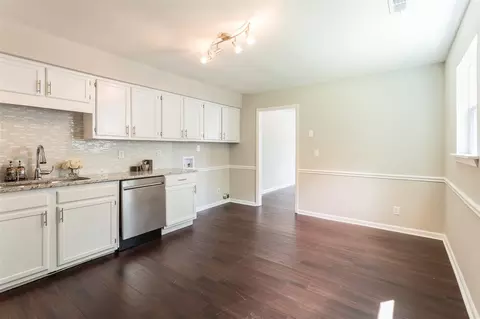 719 Belvin Ave, Durham, NC 27704 photo 5