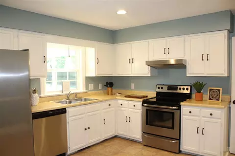 101 Artesian Dr, Garner, NC 27529 photo 7