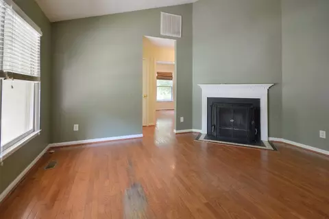 23 Bridgeport Dr, Durham, NC 27713 photo 4