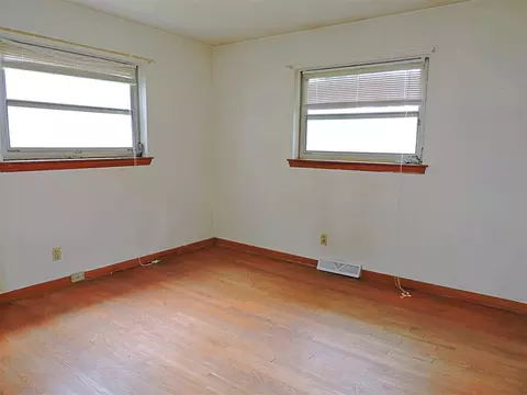 724 Lindley Dr, Durham, NC 27703 photo 10