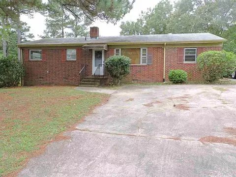 724 Lindley Dr, Durham, NC 27703 photo 1