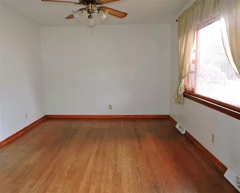 724 Lindley Dr, Durham, NC 27703 photo 4