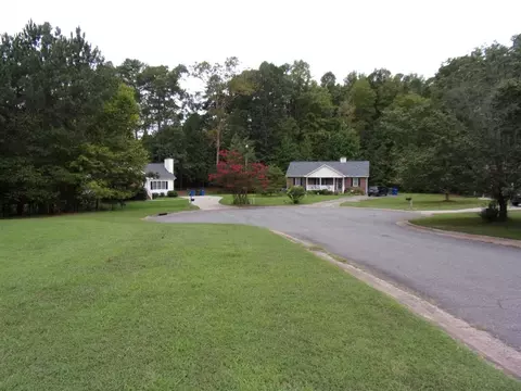 1827 Grady Dr, Durham, NC 27712 photo 3