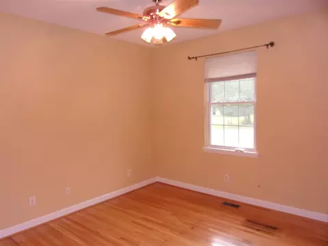 1827 Grady Dr, Durham, NC 27712 photo 10